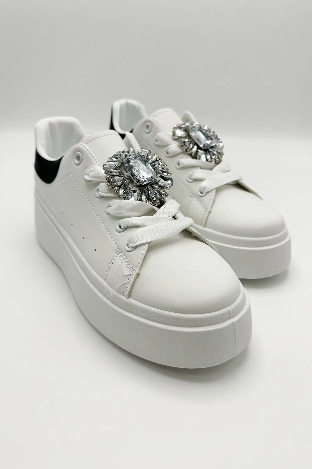 Althea Diamante Brooch Chunky Trainers in White / Black