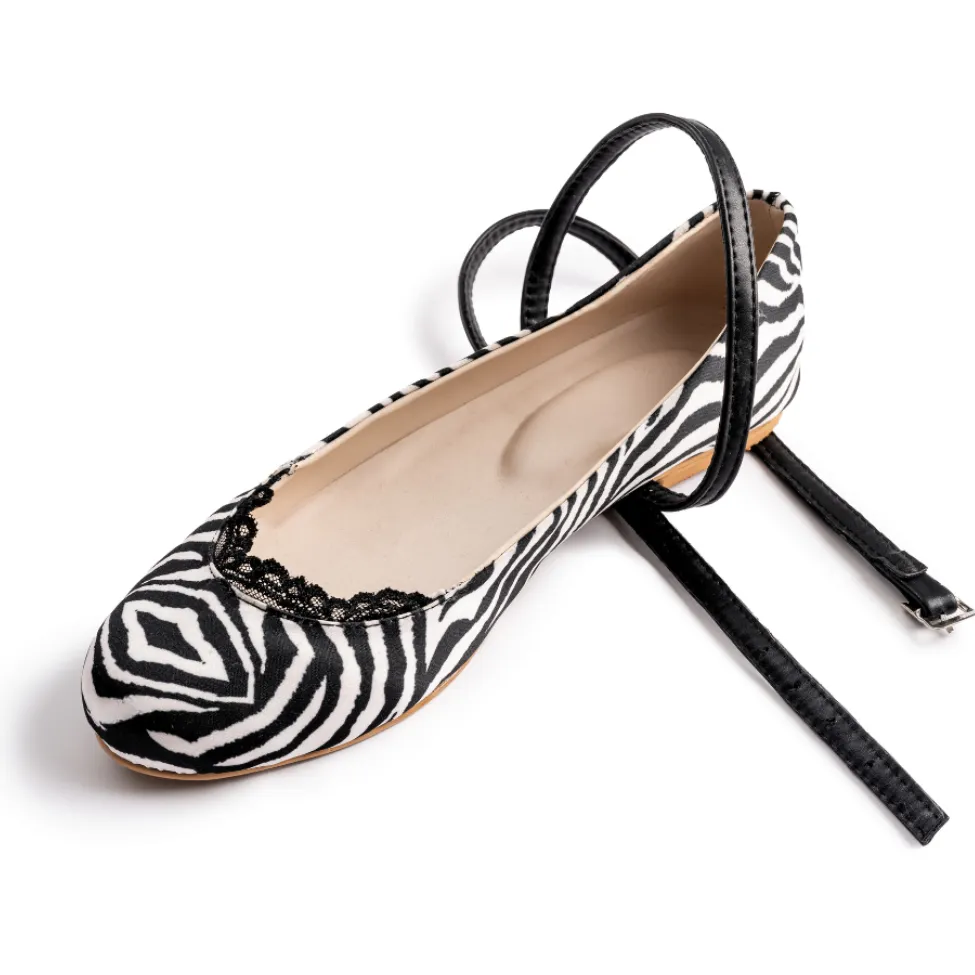 AMORIO LIGHT ZEBRA FLATS