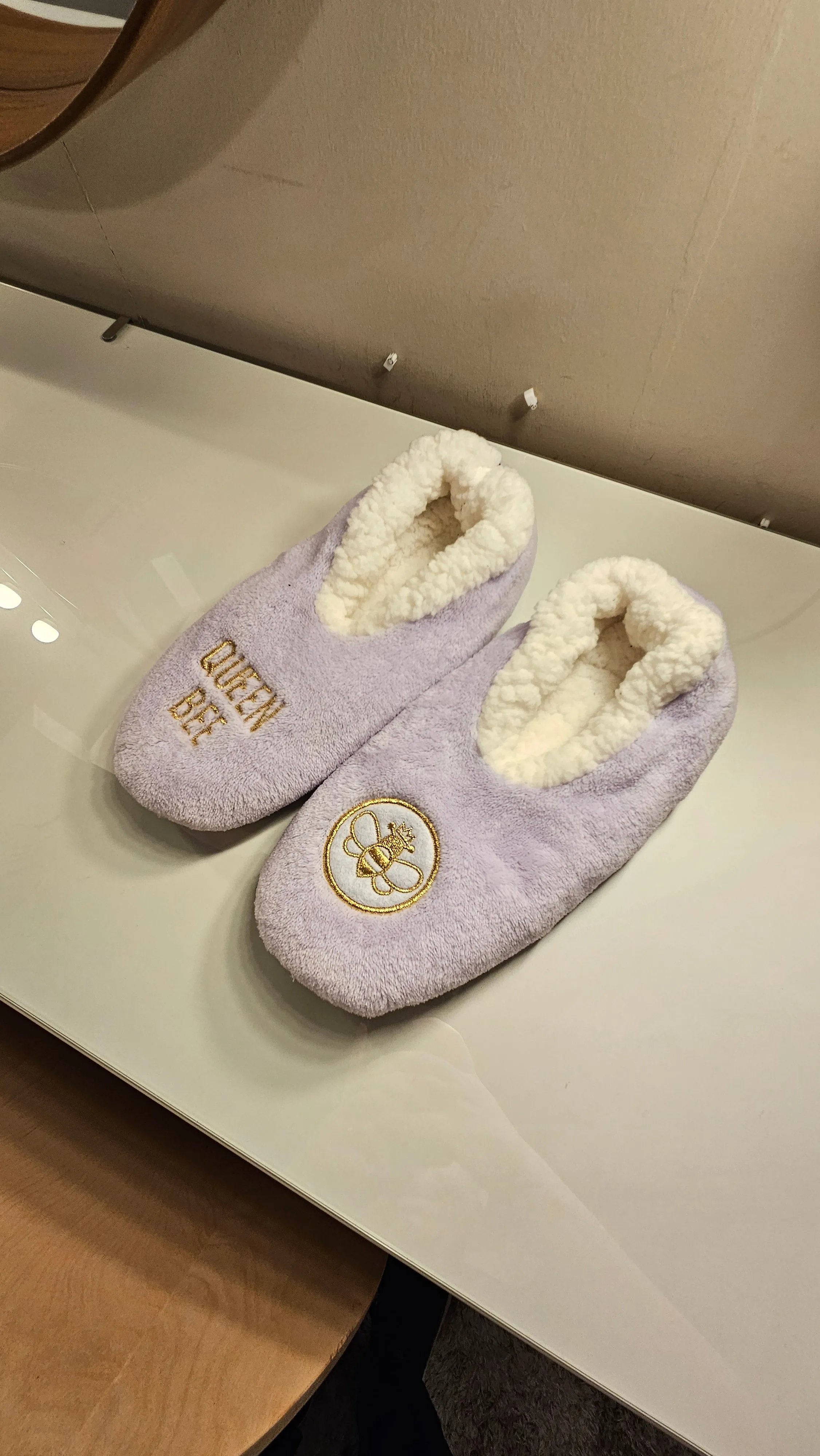 Baffies Light - Queen Bee Slippers