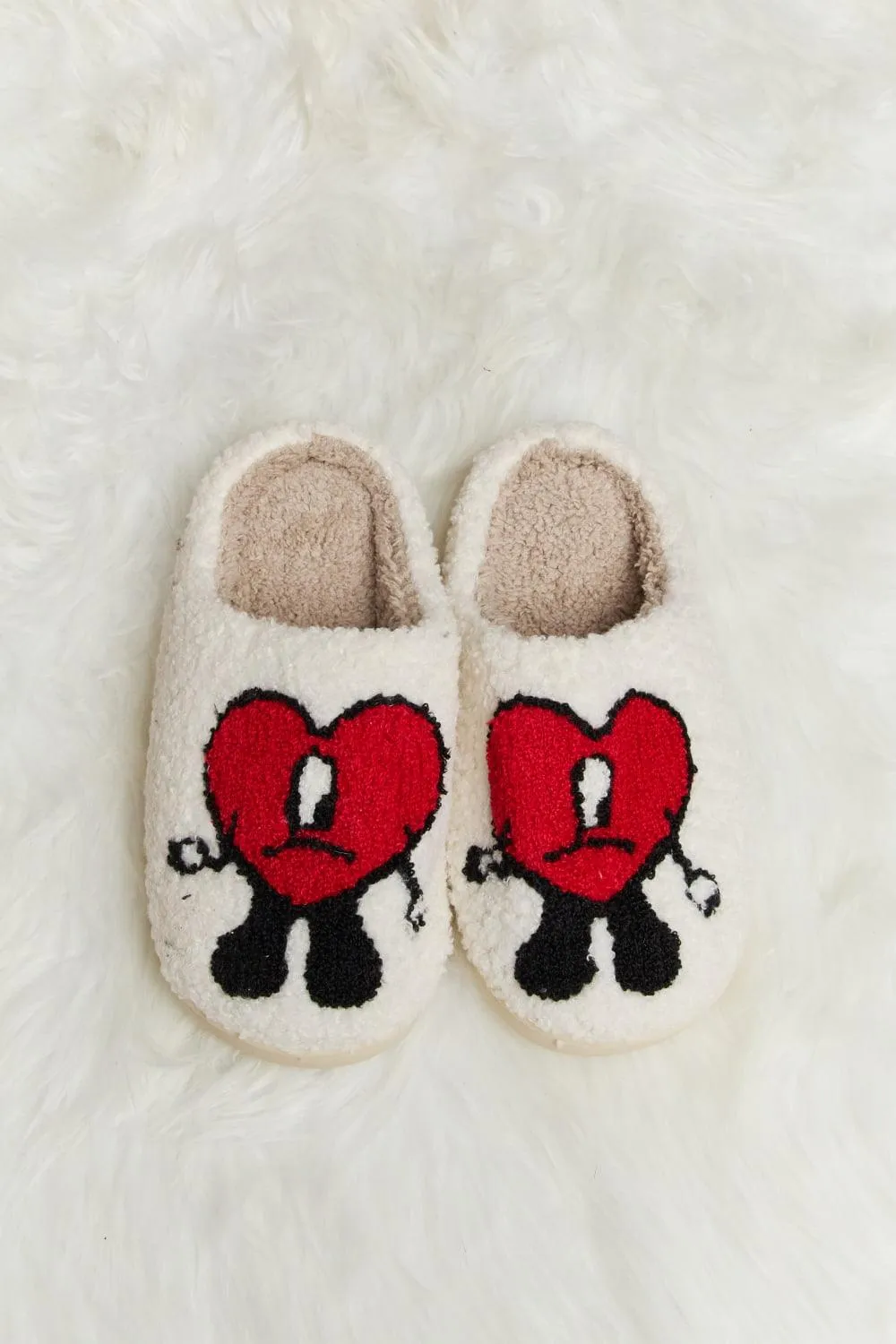 Love Heart Print Plush Slippers